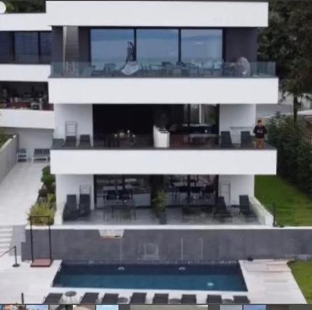 Aparthotel Villa V With Heated Pool Риека Экстерьер фото