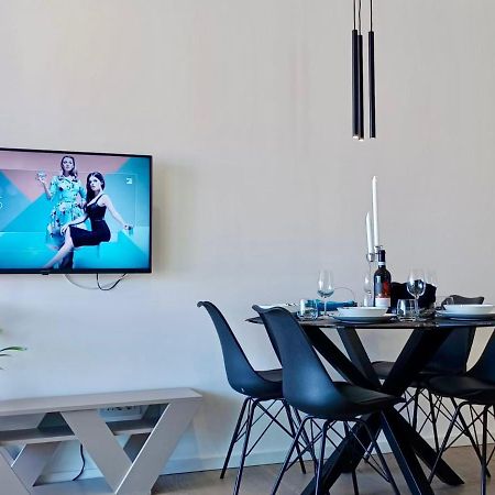 Aparthotel Villa V With Heated Pool Риека Экстерьер фото